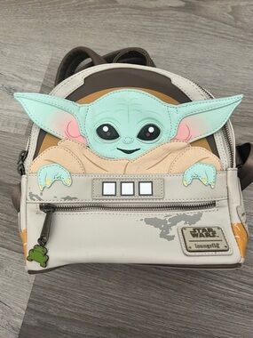 Loungefly Baby Yoda/grogu Backpack in Mint Green & Cream